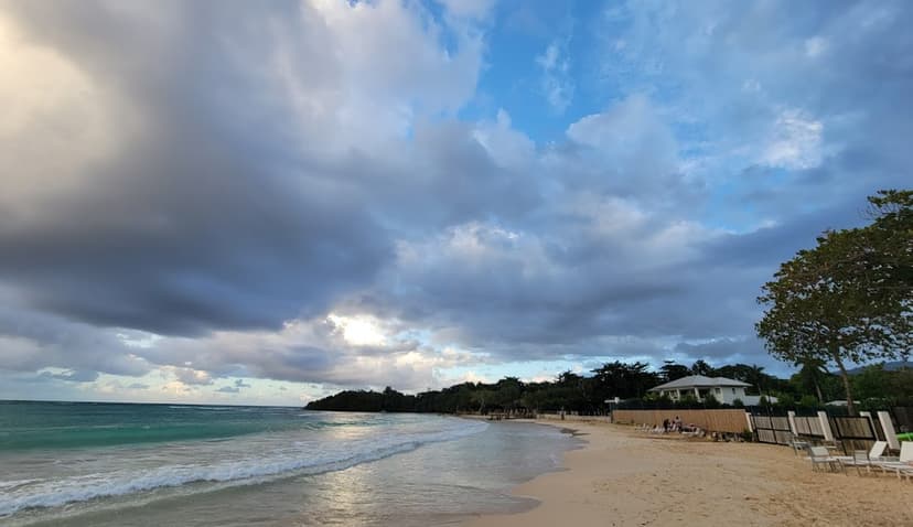 Old Fort Bay Beach