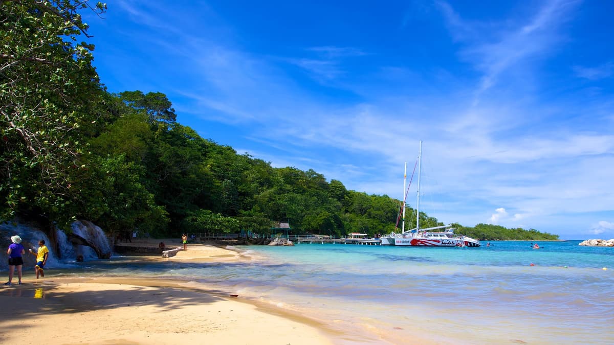 Dunn's River Beach