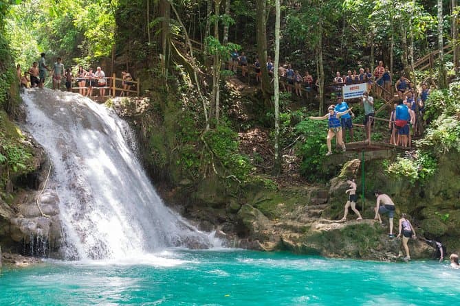 Blue Hole (Island Gully Falls)